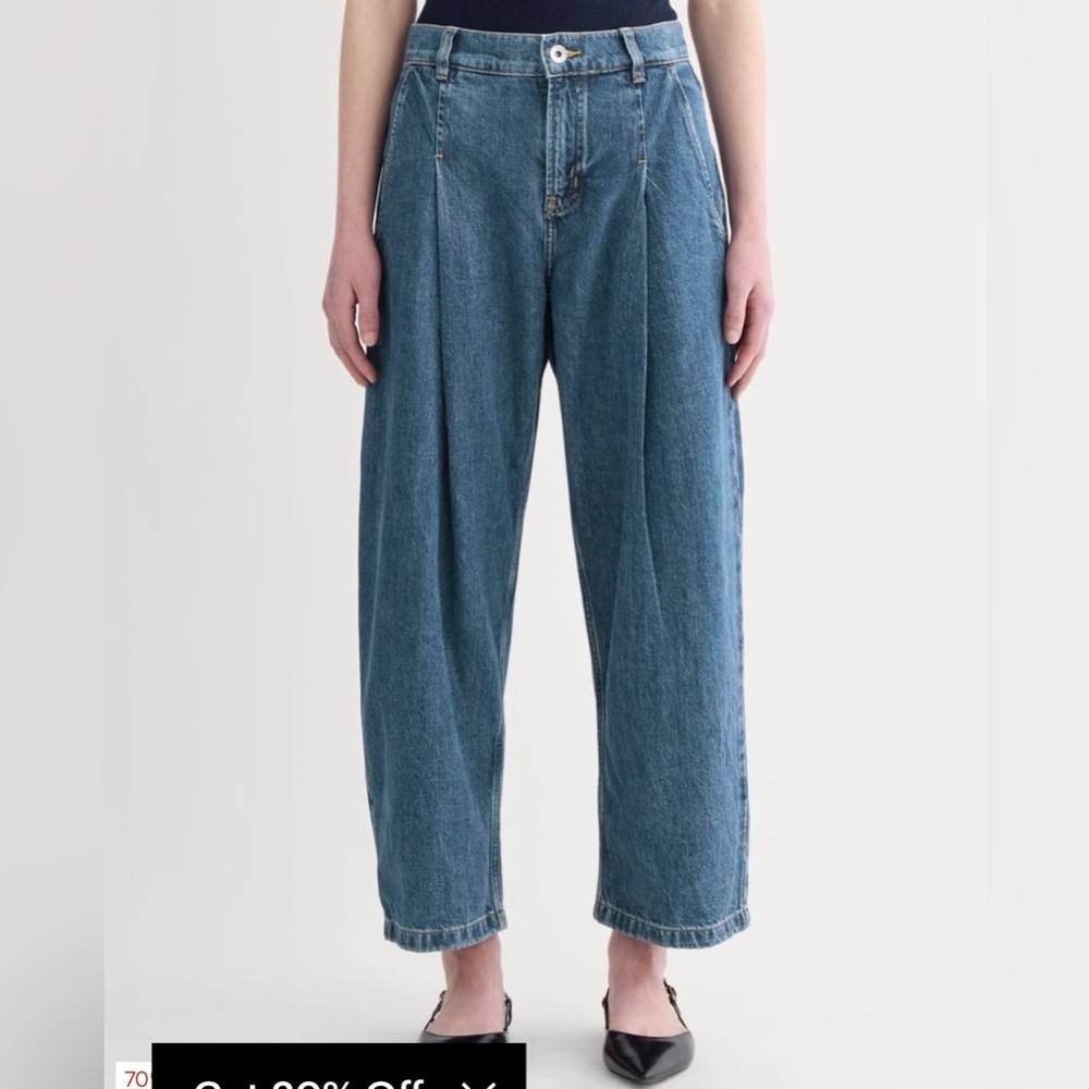 Everlane high rise pleated jeans